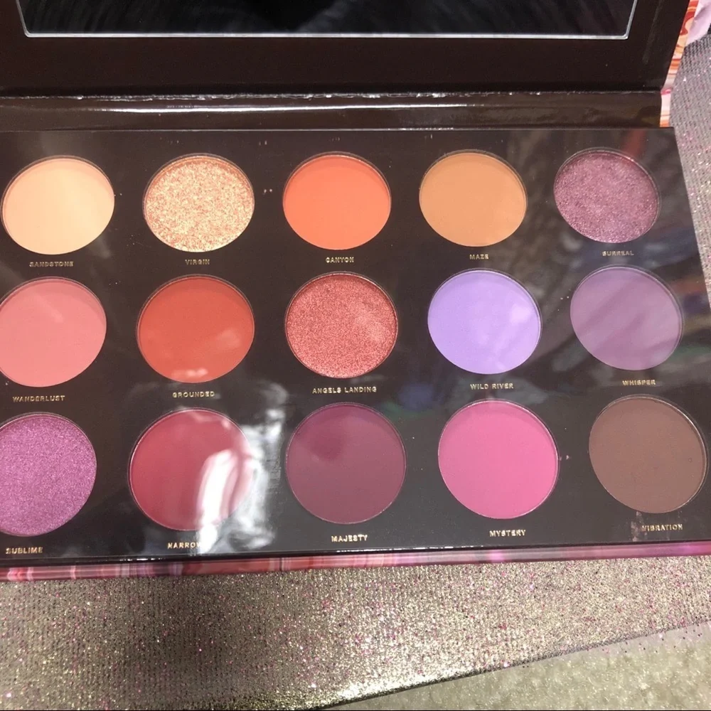 ✨HIPDOT ZION Eyeshadow Palette + Sponge Duo